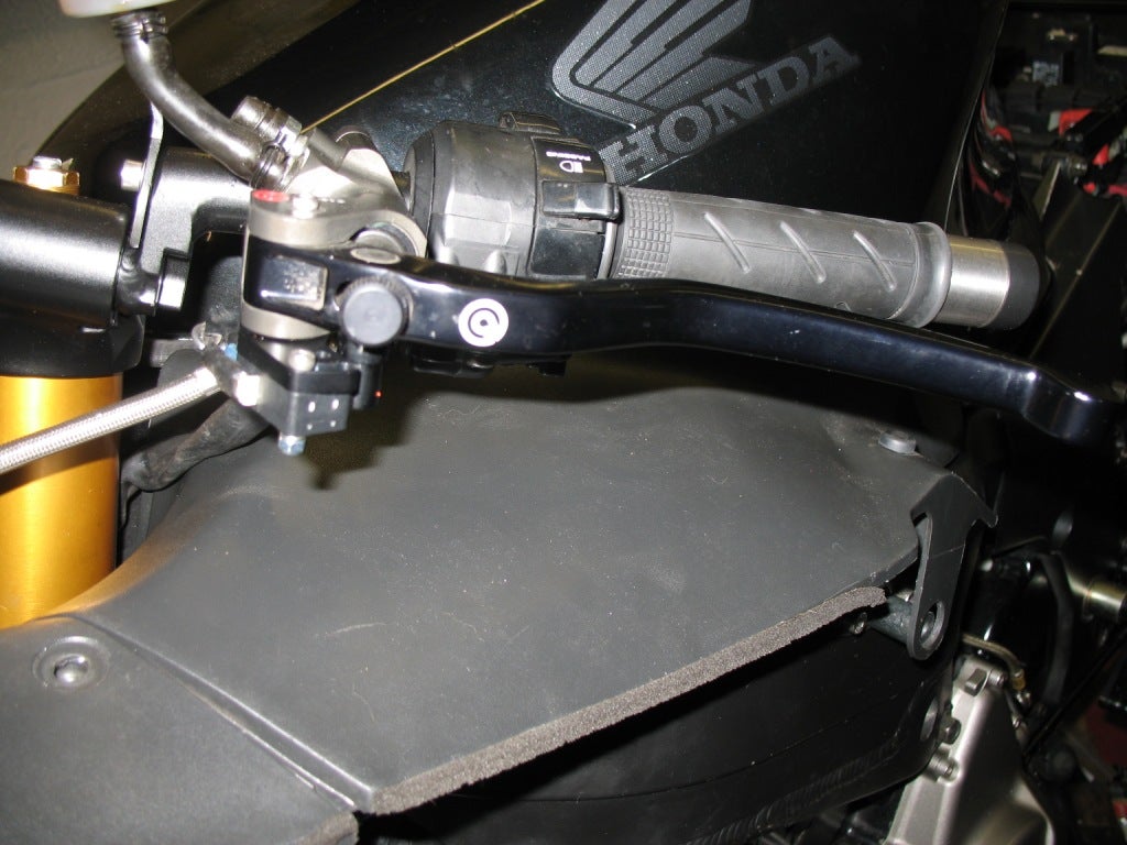 Zx12r forks on carby | Honda CBR XX Forum Zx12r forks on carby | Honda CBR XX Forum
