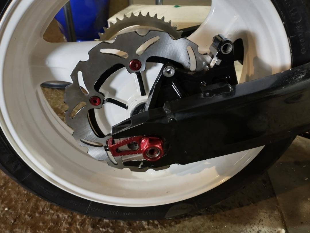 Wheel Tire Automotive tire Automotive lighting Vehicle brake